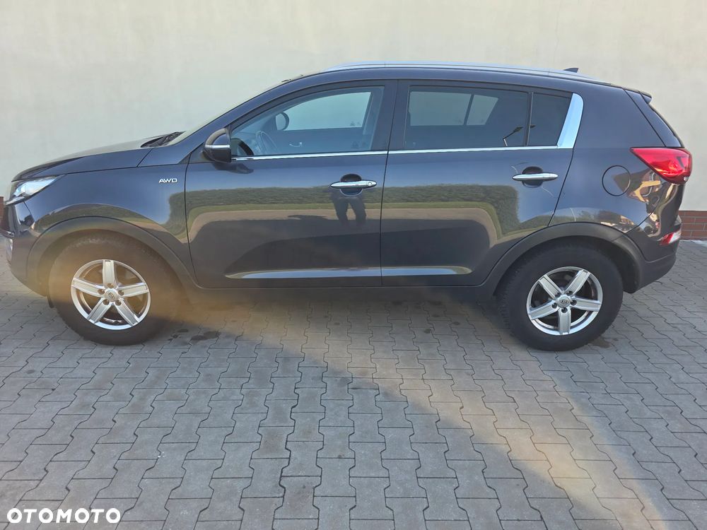Kia Sportage 2.0 CRDI 4WD Automatik Dream-Team Edition - 4