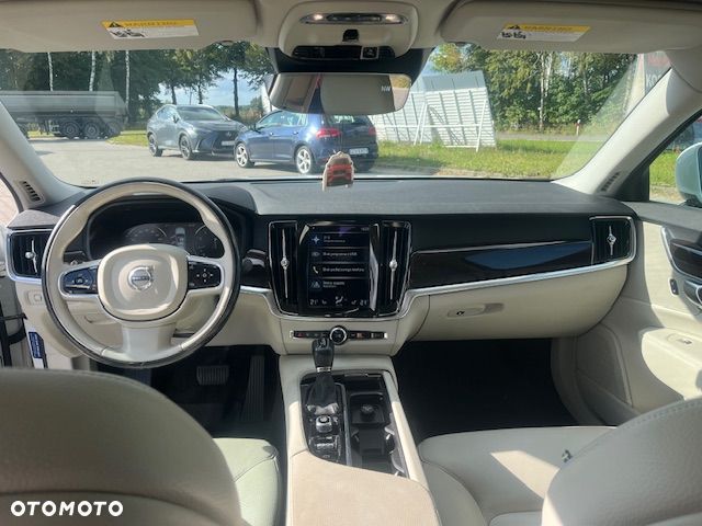 Volvo S90 - 11