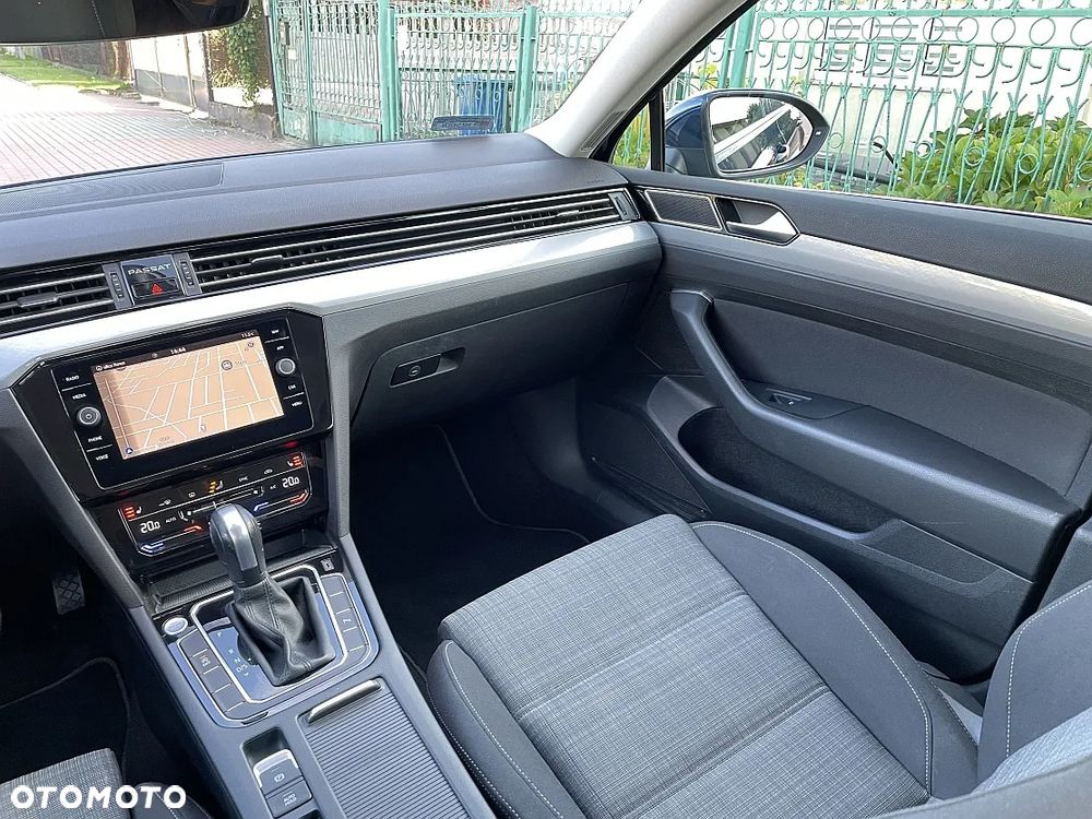 Volkswagen Passat 2.0 TDI EVO Business DSG - 20