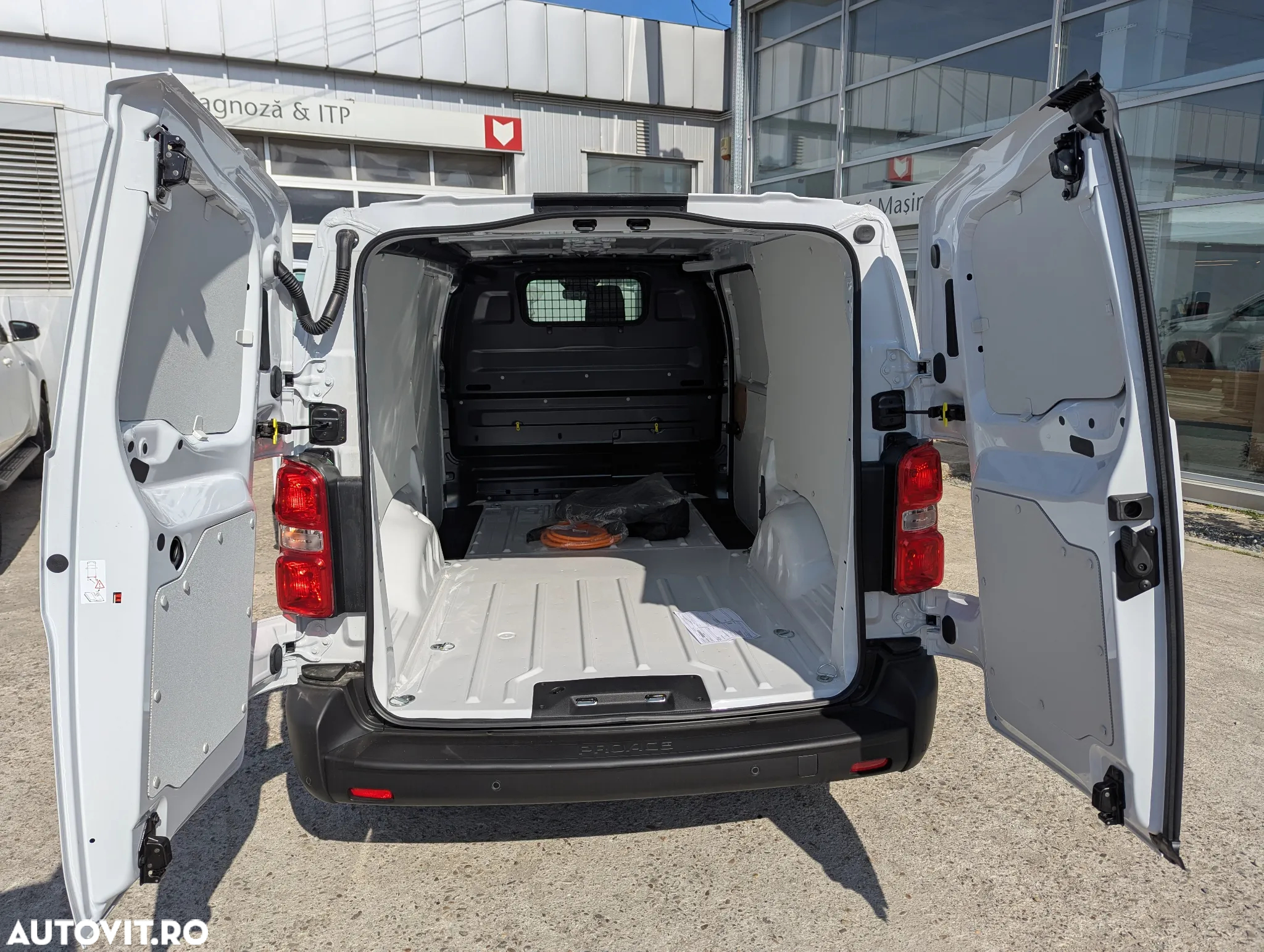 Toyota PROACE - 10