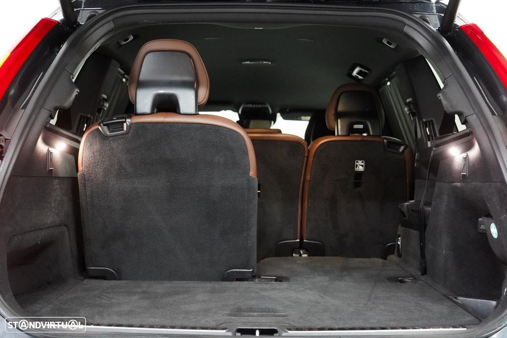 Volvo XC 90 2.0 T8 PHEV Momentum Plus AWD - 26