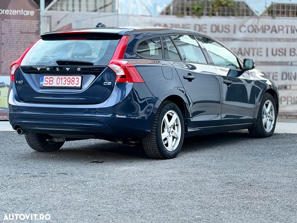 Volvo V60 D2 ECO Start-Stop Momentum - 3