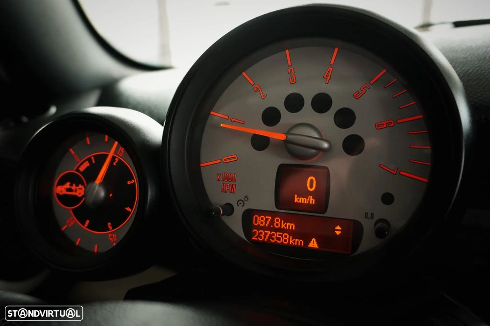 MINI Cabrio Cooper D - 10