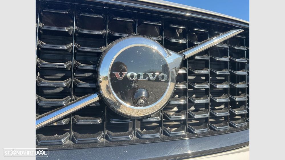 Volvo XC 60 2.0 T6 PHEV Plus Dark AWD - 21