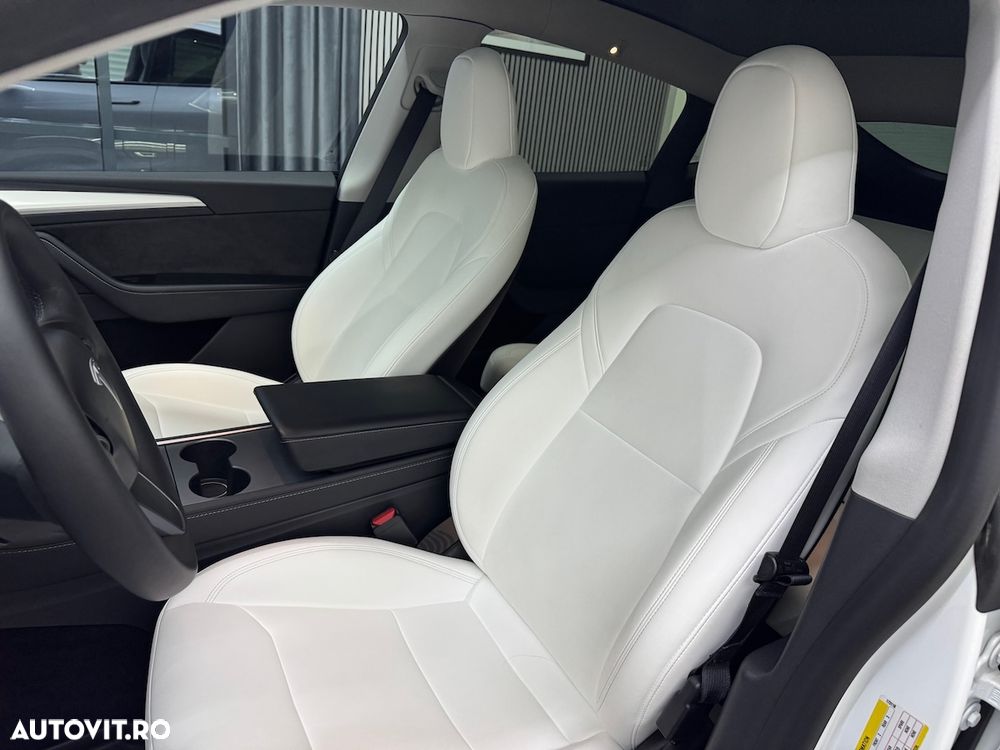 TESLA Model Y 2023 — imagine 41