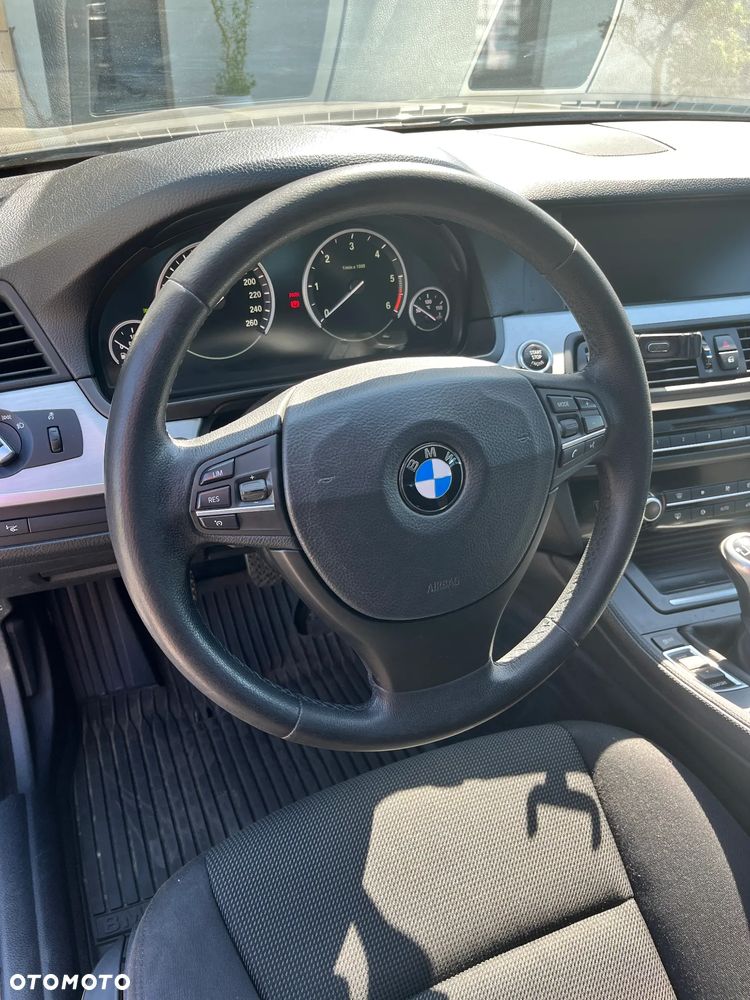 BMW Seria 5 520d - 11