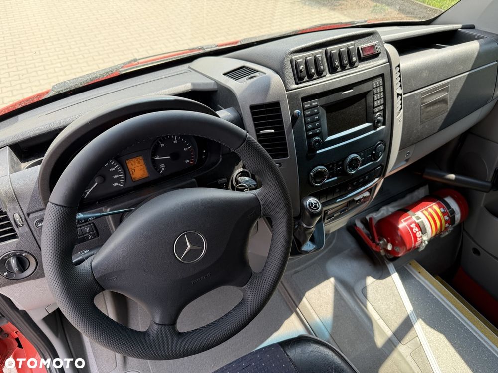 Mercedes-Benz Sprinter 516 - 8