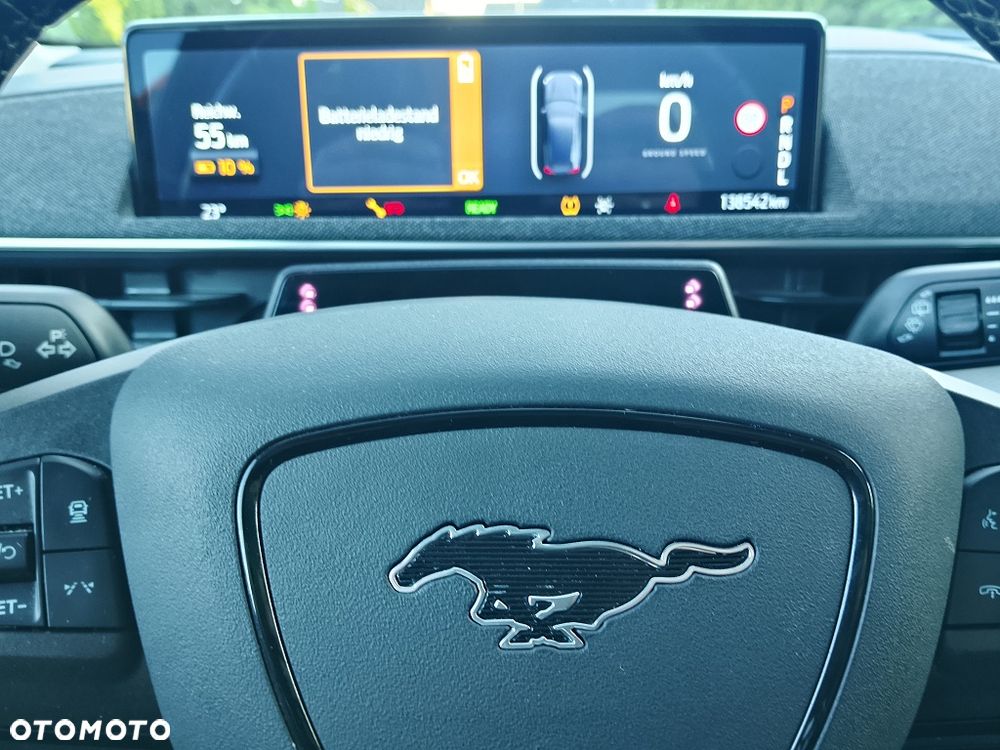 Ford Mustang Mach-E PREMIUM - 22