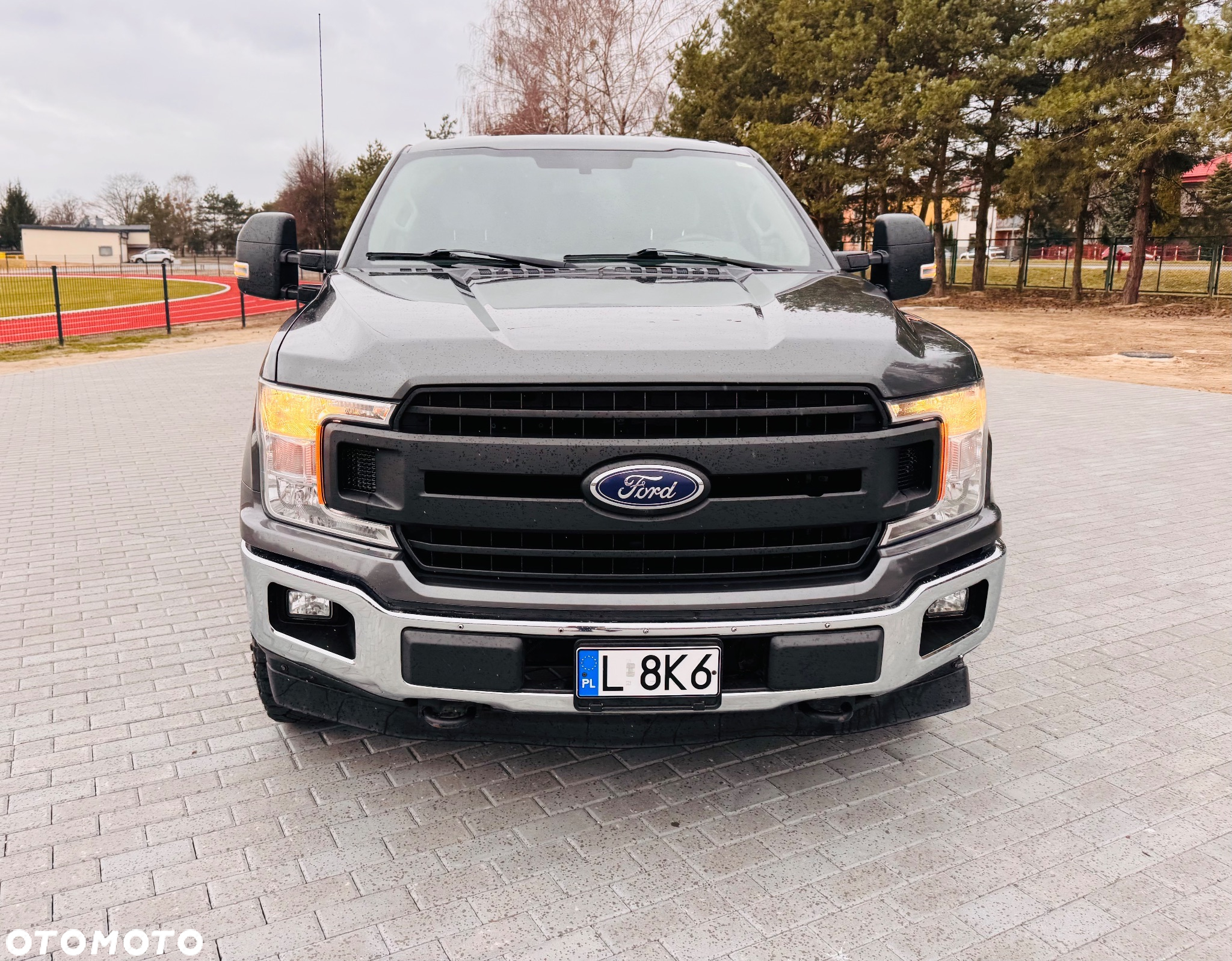 Ford F150 - 4