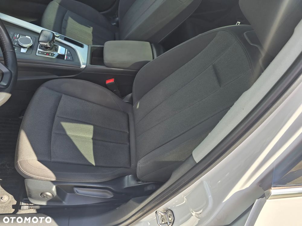 Audi A4 Avant 2.0 TDI DPF clean diesel quattro S tronic S line Sportpaket - 20