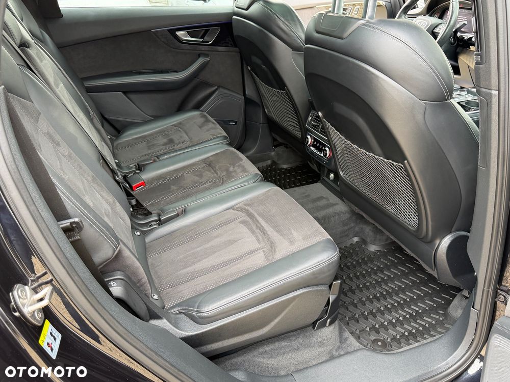 Audi Q7 50 TDI mHEV Quattro S Line Tiptr - 31