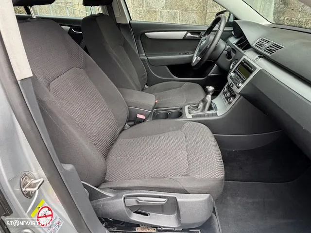 VW Passat 1.6 TDI BlueMotion - 14