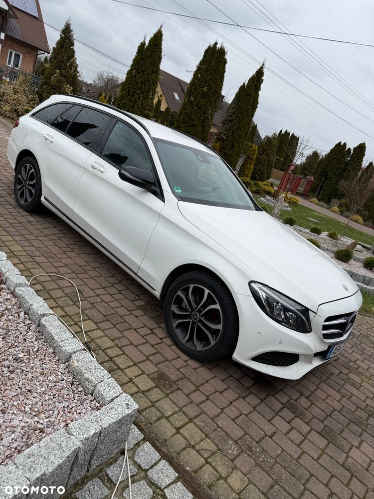 Mercedes-Benz Klasa C 220 d 4-Matic 9G-TRONIC - 3