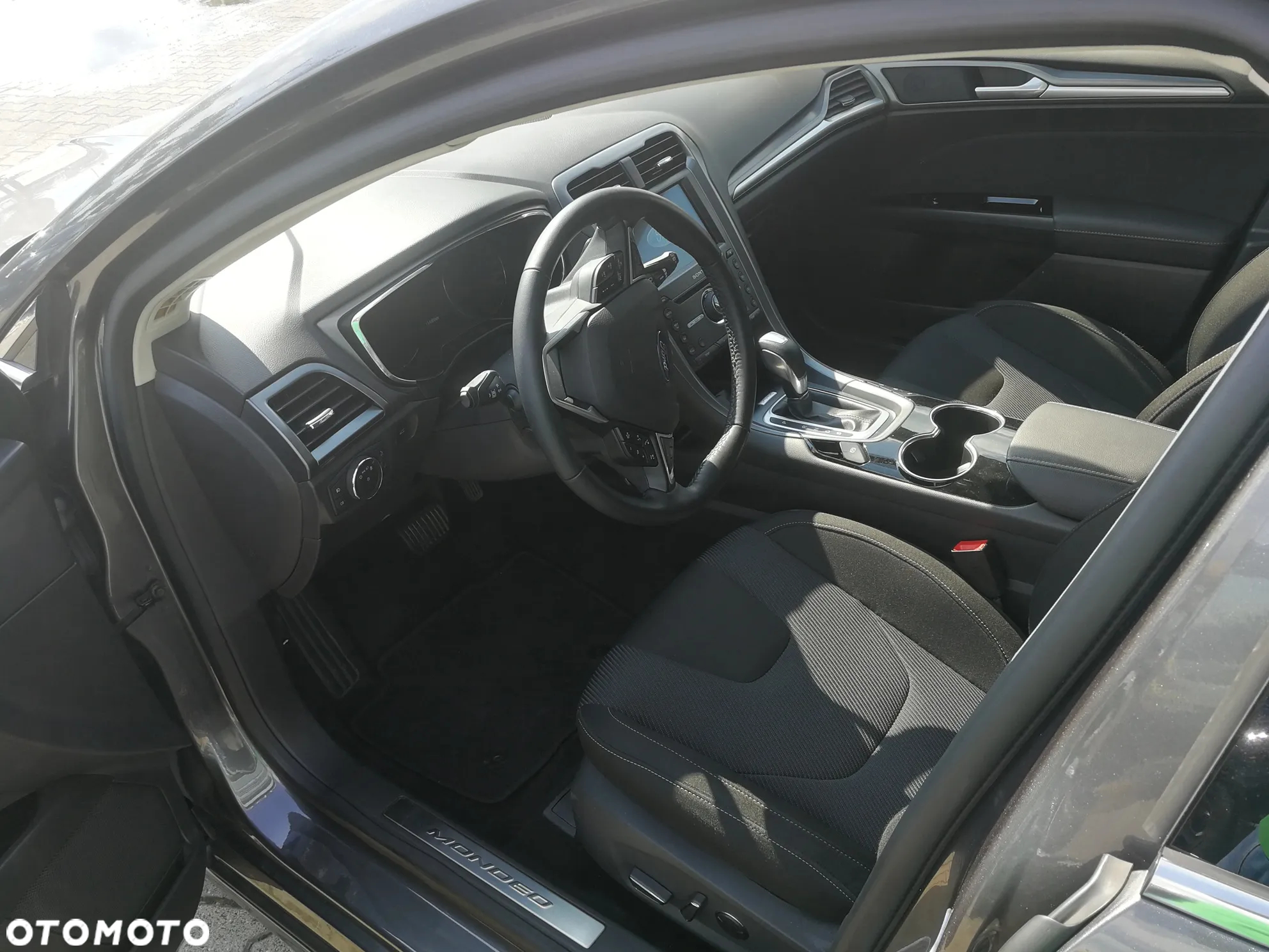 Ford Mondeo 2.0 TDCi Titanium PowerShift - 13