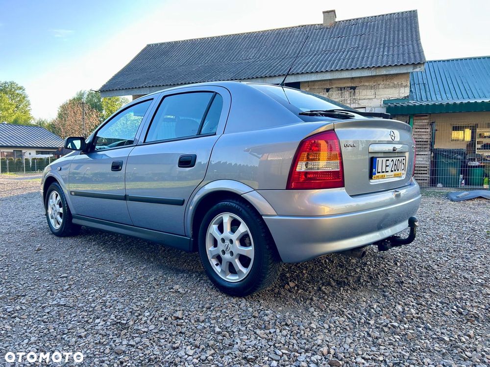 Opel Astra - 4