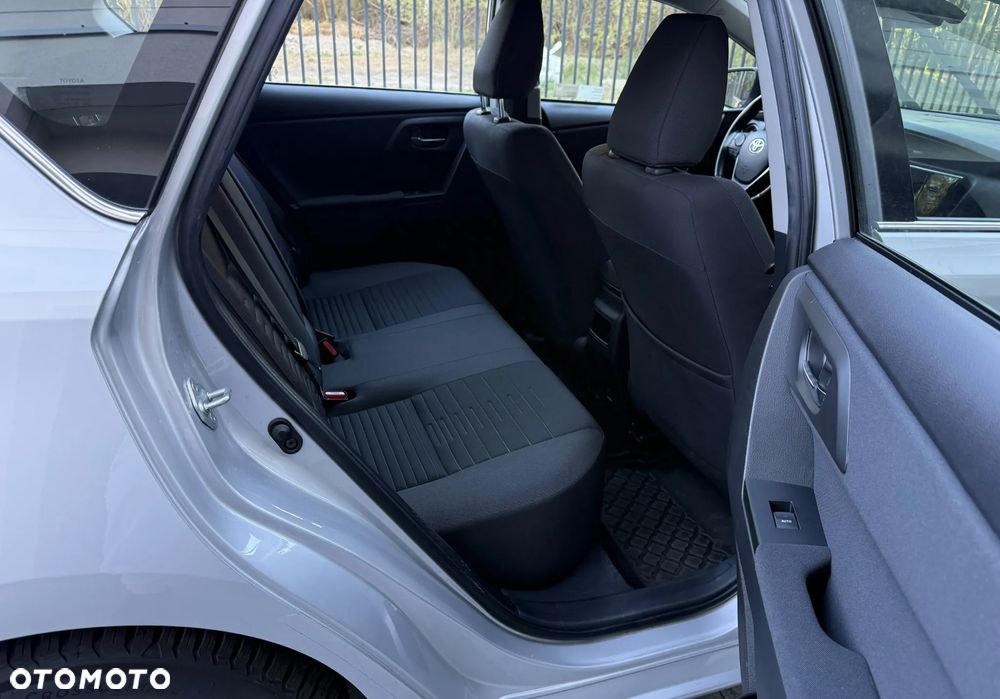 Toyota Auris 1.6 Prestige - 14