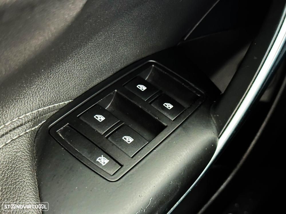 Opel Insignia - 46