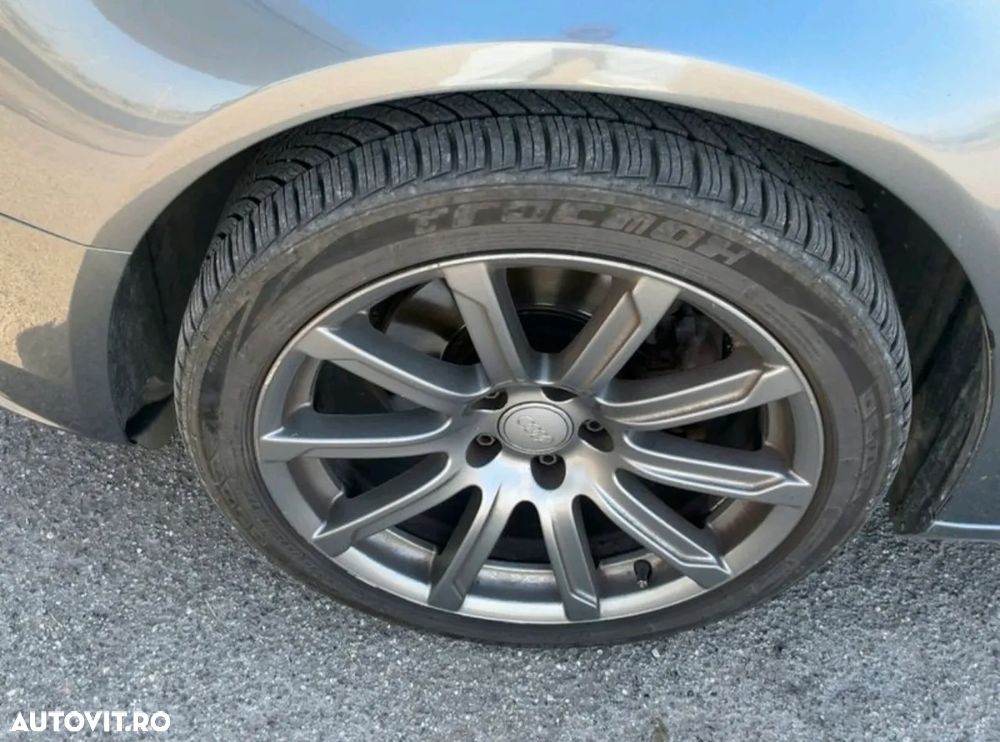 Audi A4 2.0 TDI DPF multitronic Attraction - 22