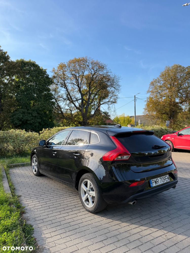 Volvo V40 D4 Drive-E Momentum - 12