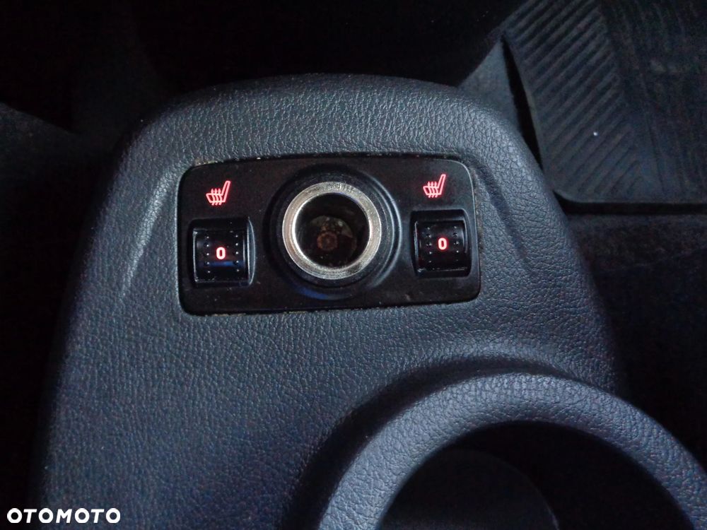 Ford Tourneo Connect Grand - 23