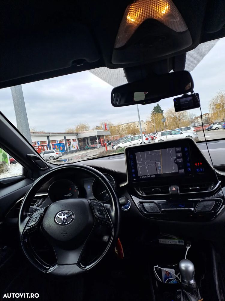 Toyota C-HR - 6