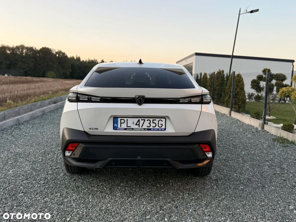 Peugeot 408 - 5