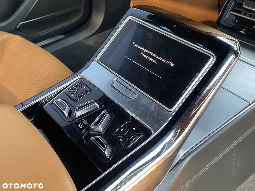 Audi A8 L 55 TFSI quattro tiptronic - 22