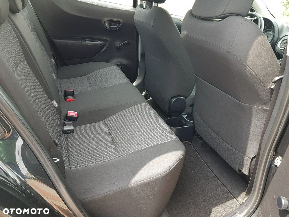 Toyota Yaris 1.33 VVT-i Club - 15