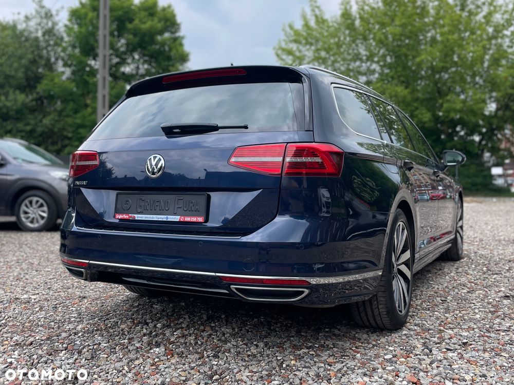 Volkswagen Passat - 10