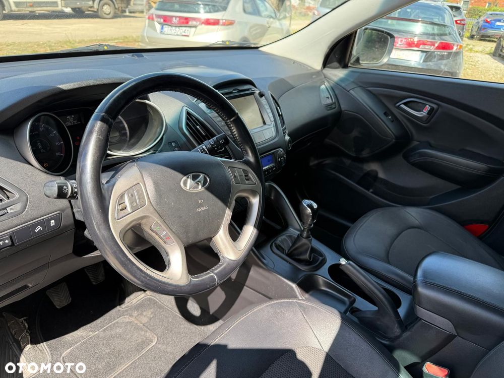 Hyundai ix35 - 12