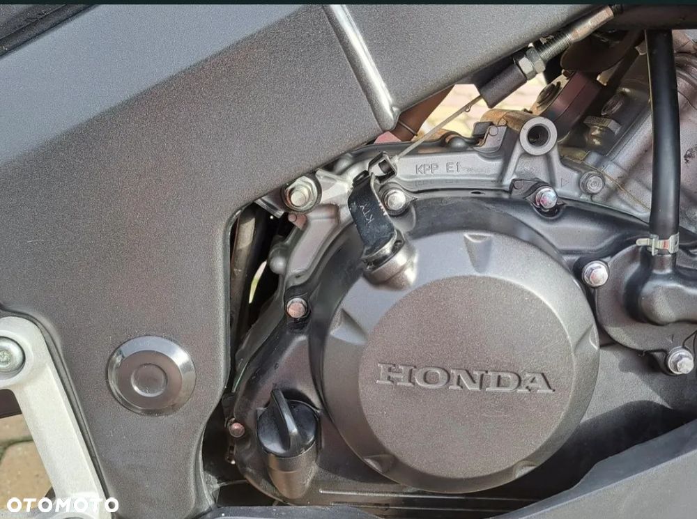Honda CBR - 7
