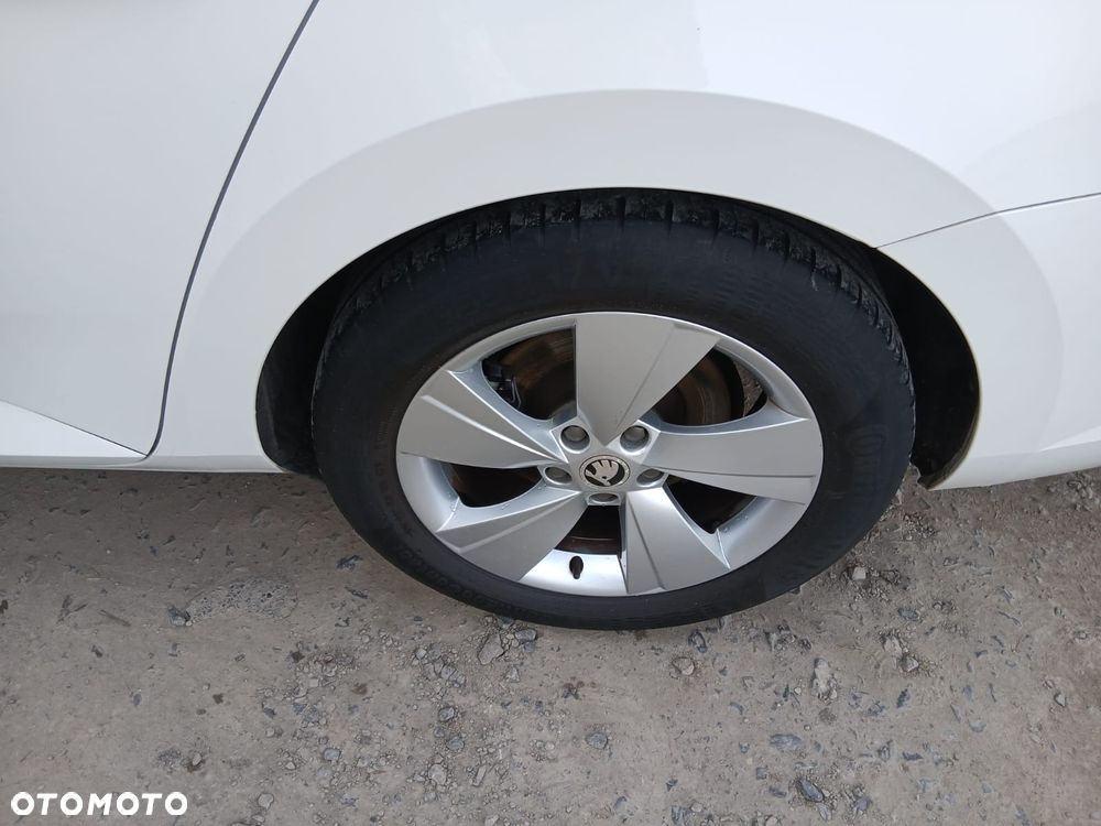 Skoda Superb 1.6 TDI Style - 37