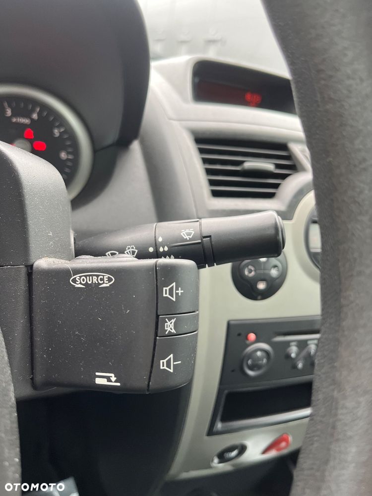 Renault Megane 1.6 Confort Privilege - 36