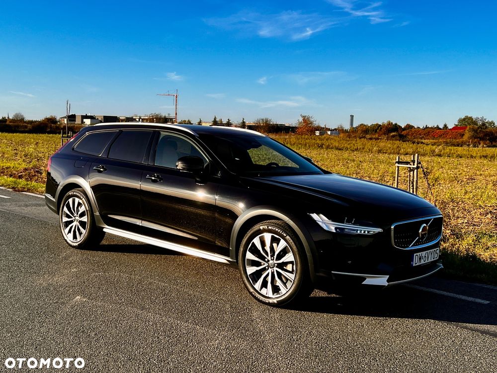 Volvo V90 Cross Country D5 AWD Pro - 2