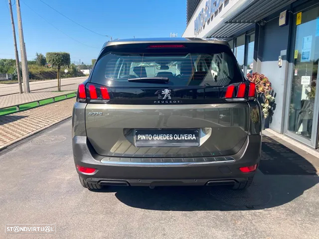 Peugeot 5008 1.2 PureTech Allure EAT8 - 8