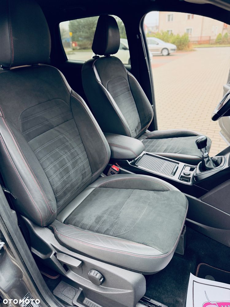 Ford Kuga 1.5 EcoBoost 2x4 ST-Line - 25