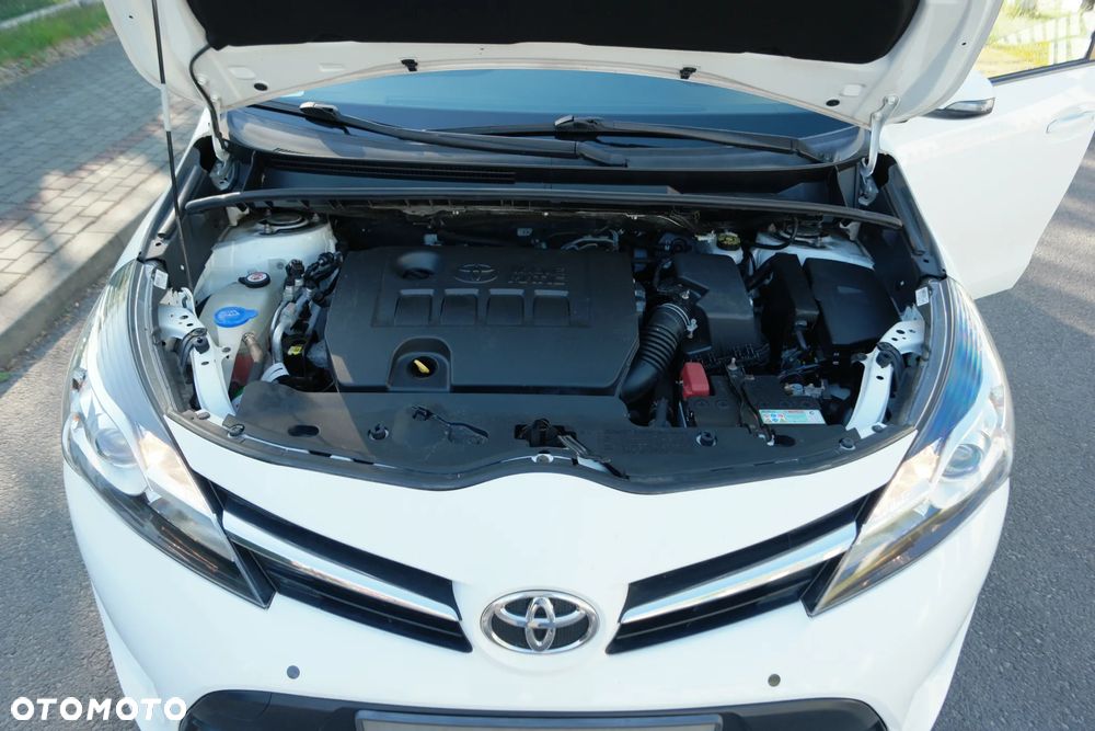 Toyota Verso - 32