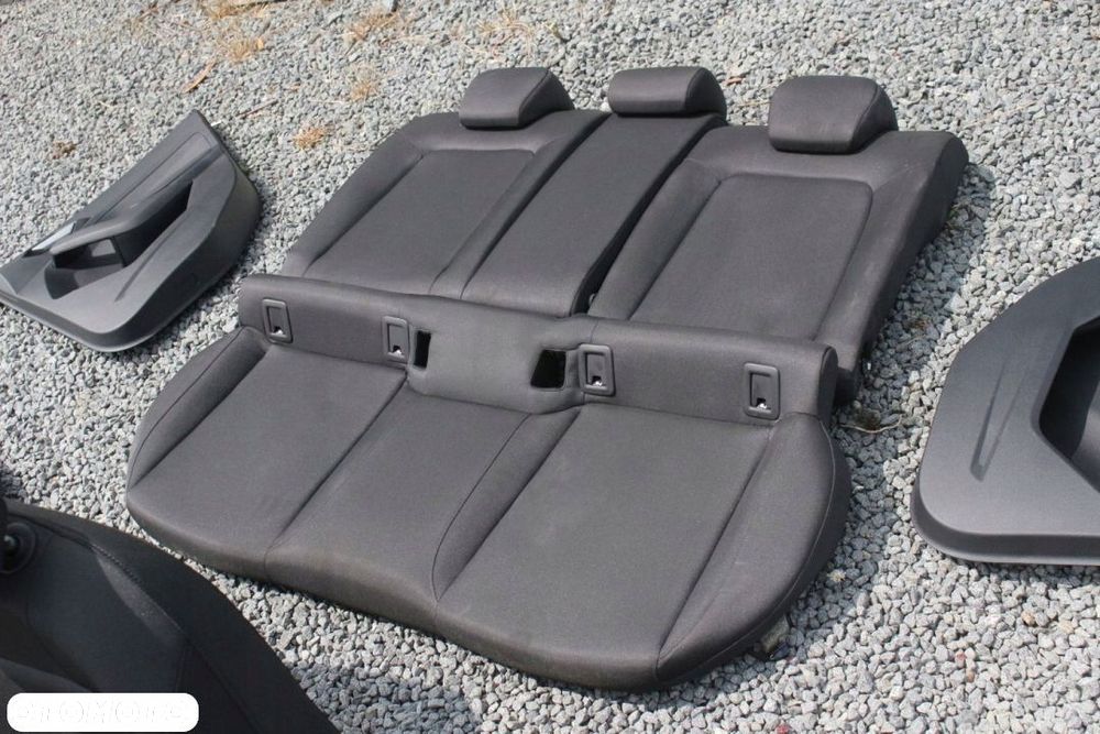 FOTELE KOMPLET AUDI A1 82A ZWYKŁE - 2
