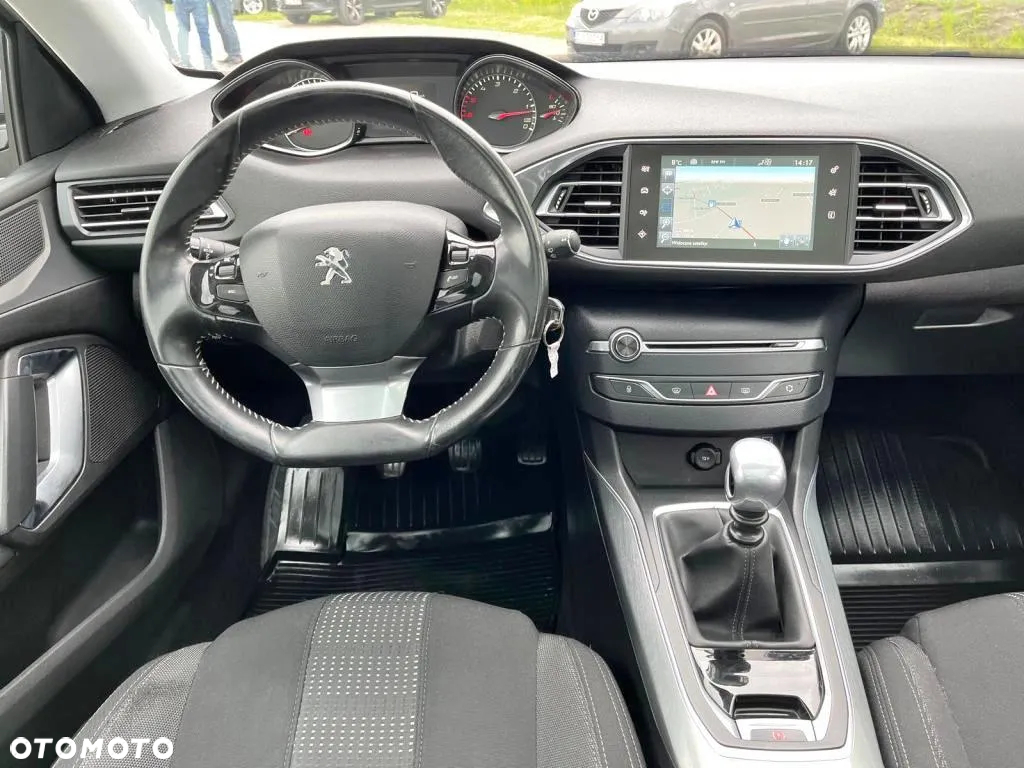 Peugeot 308 SW 1.6 e-HDi Allure S&S - 32
