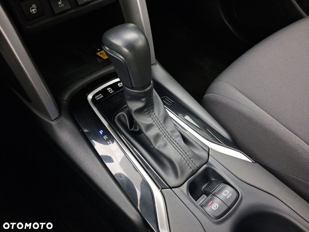 Toyota Corolla Cross - 26
