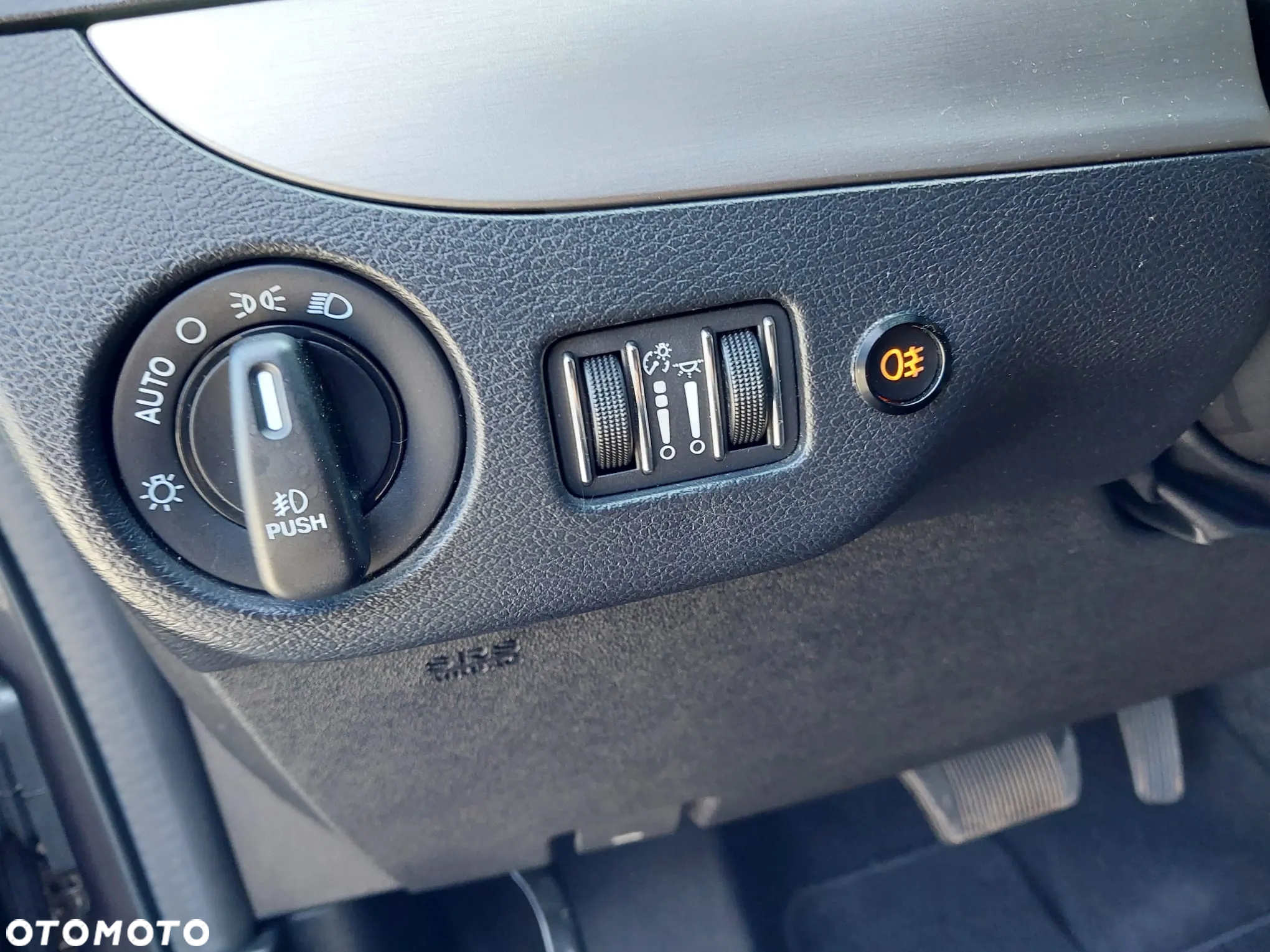 Dodge Grand Caravan - 19