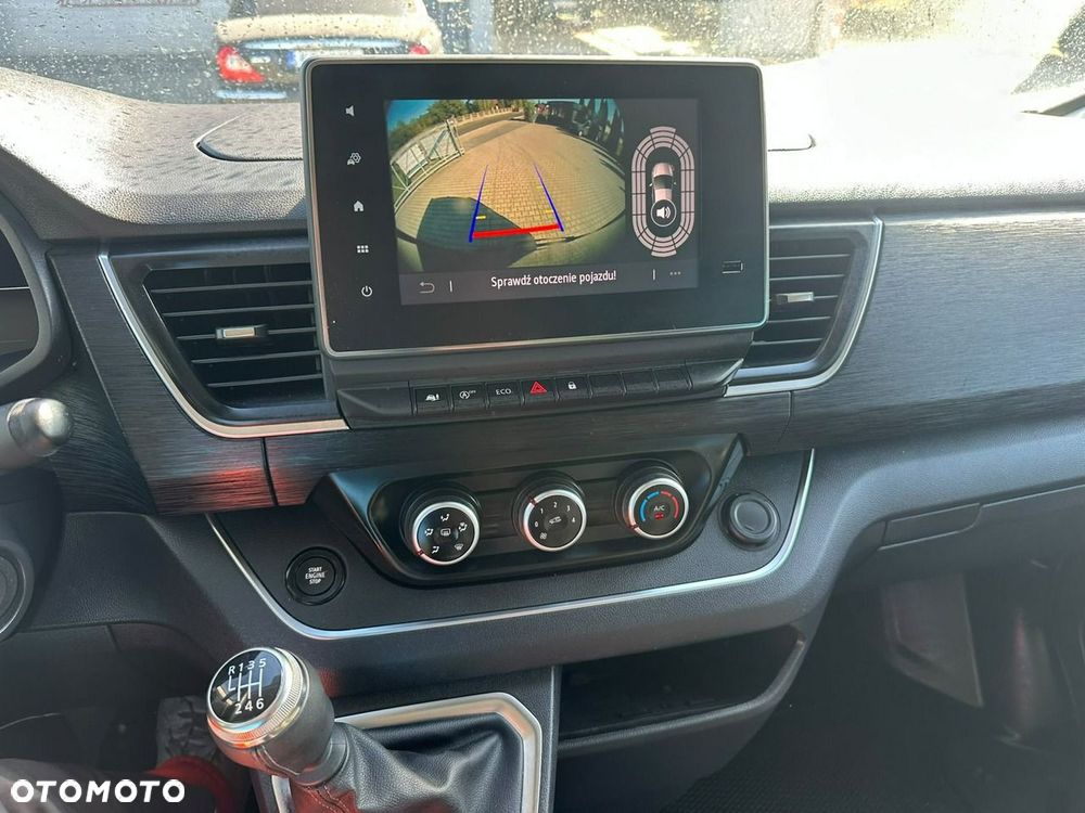 Renault Trafic - 22