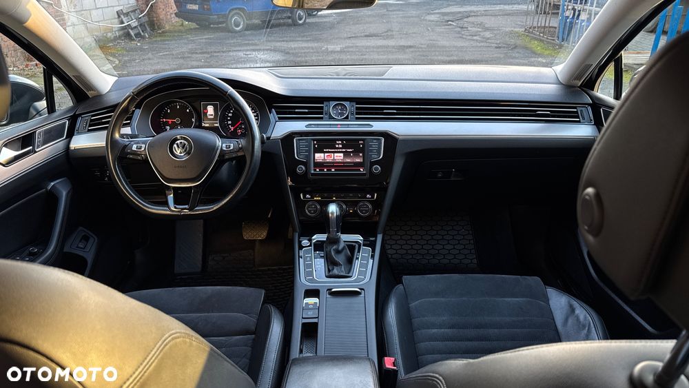 Volkswagen Passat 2.0 TDI (BlueMotion Technology) DSG Highline - 30