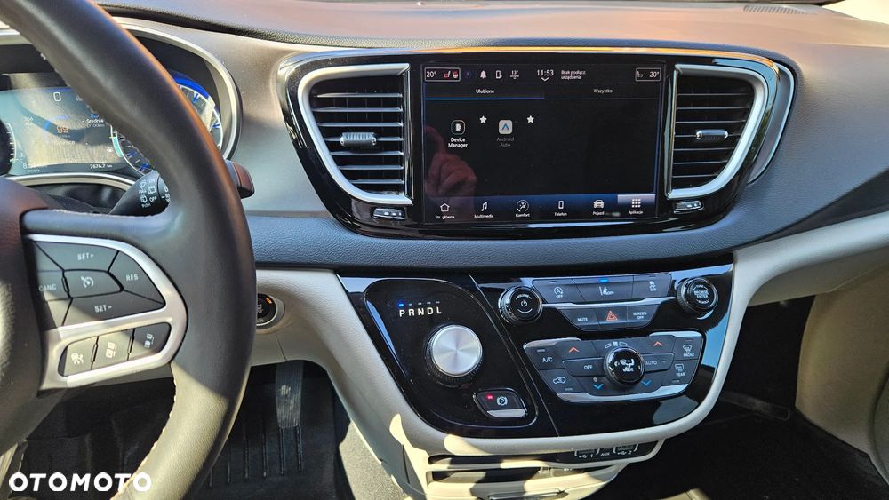 Chrysler Pacifica - 35