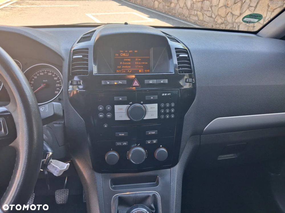 Opel Zafira - 15