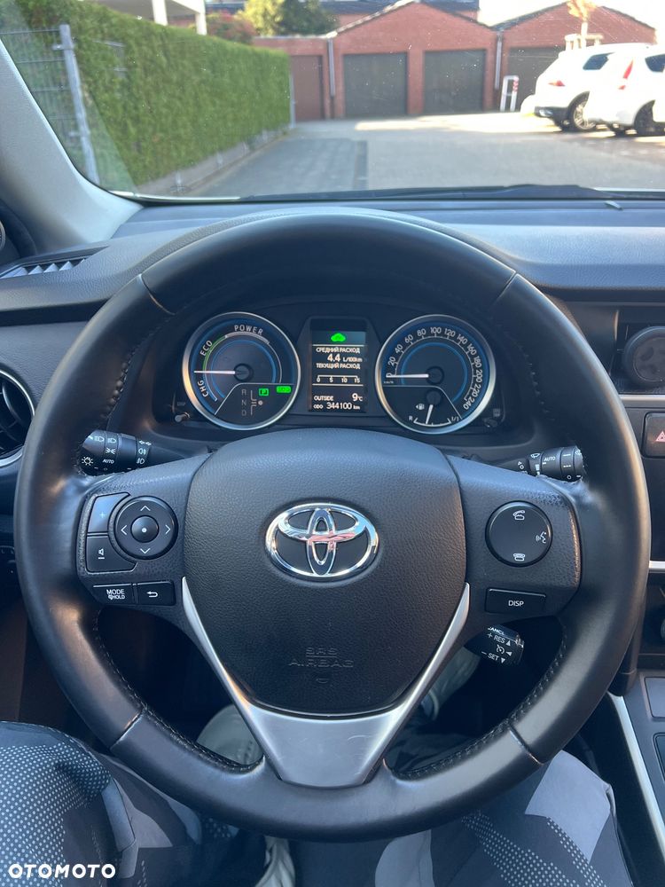 Toyota Auris - 22