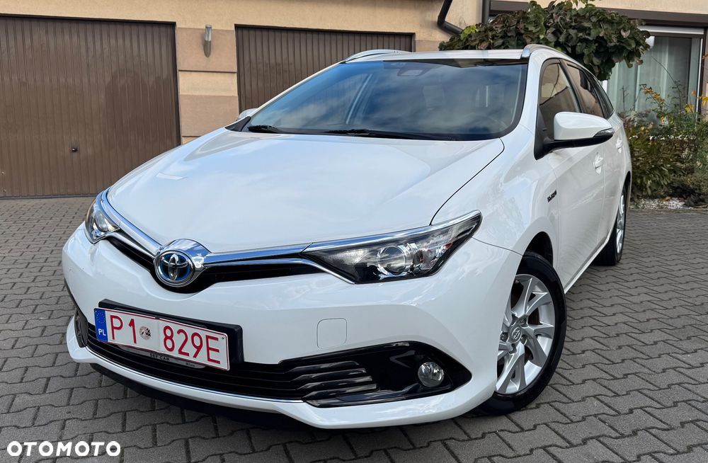 Toyota Auris 2017 photo 2