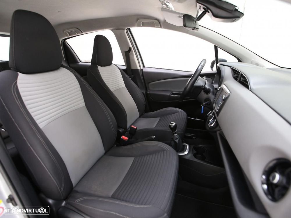 Toyota Yaris 1.4 D-4D Comfort - 10