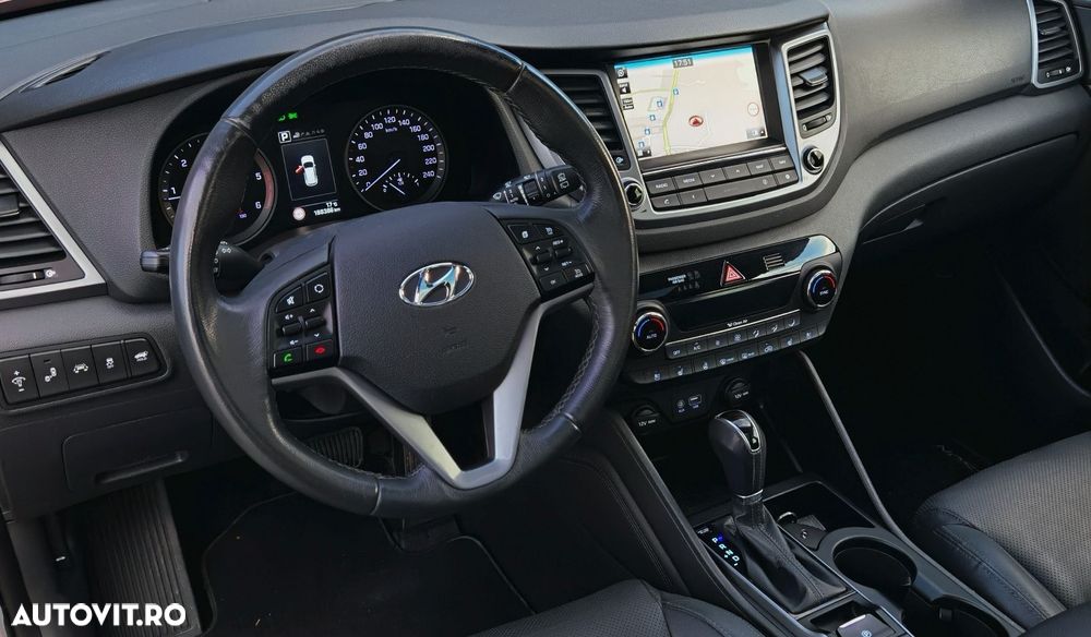 Hyundai Tucson 2.0 CRDI 4WD Automatik Premium - 18