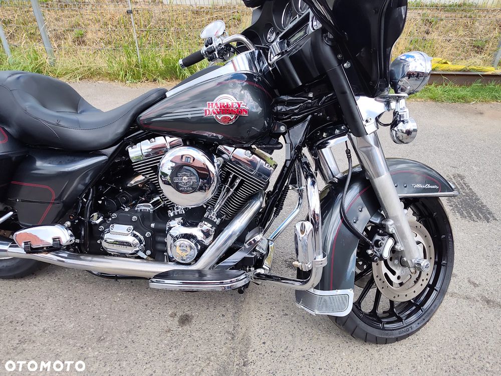 Harley-Davidson Touring Electra Glide - 35